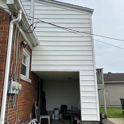 Vinyl Siding — Algae & Mildew — after